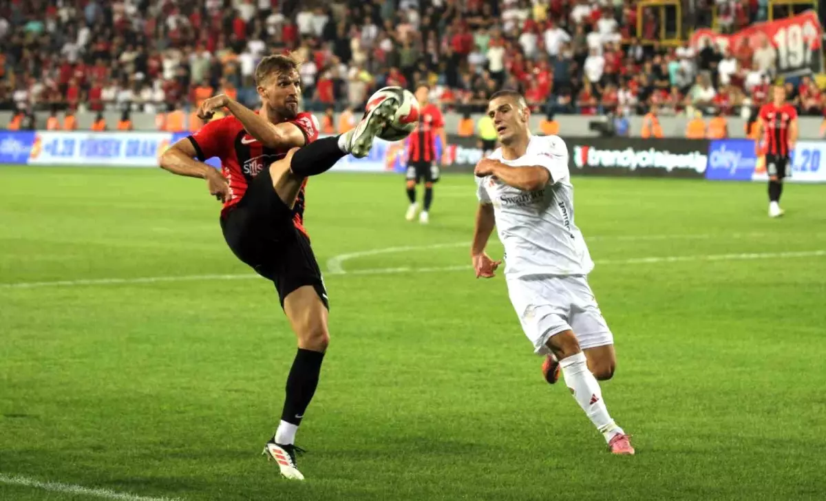 Gençlerbirliği, Antalyaspor'a Mağlup Oldu