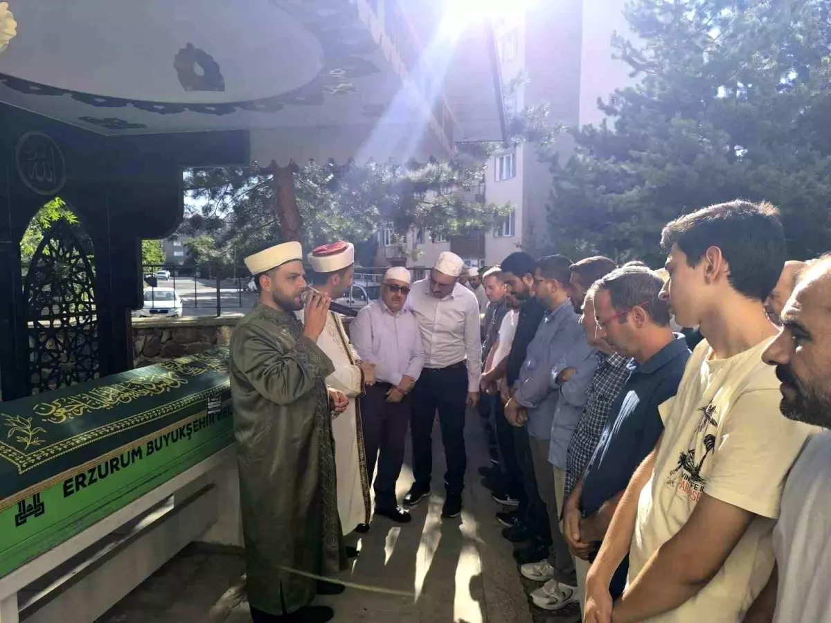 Erzurum'da Din Görevlisi Turgut Güzel Vefat Etti