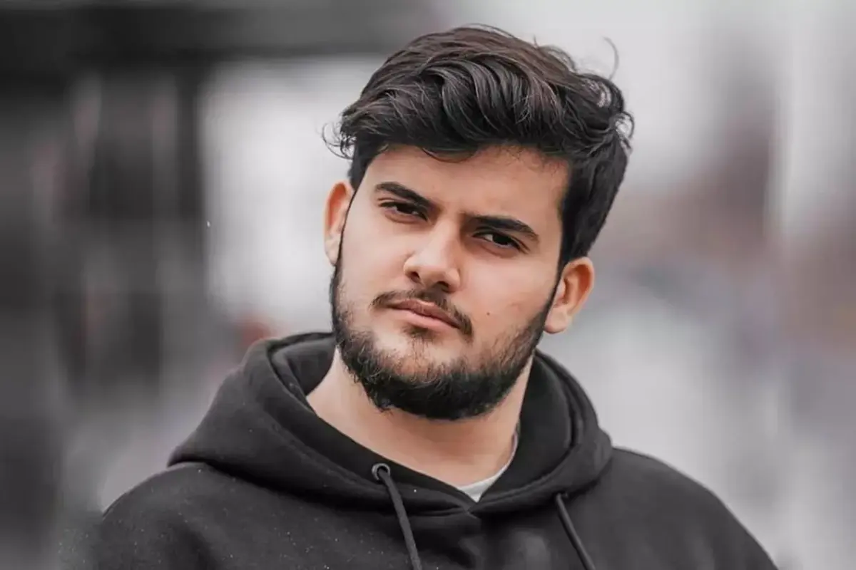 Ünlü yayıncı Oğuzhan Dalgakıran, 12. kattan atlayarak intihar etti
