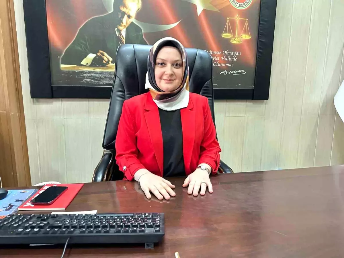 Hakkari'nin Yüksekova Adliyesi'nde Tarihi An: İlk Kadın Hakim Başkan