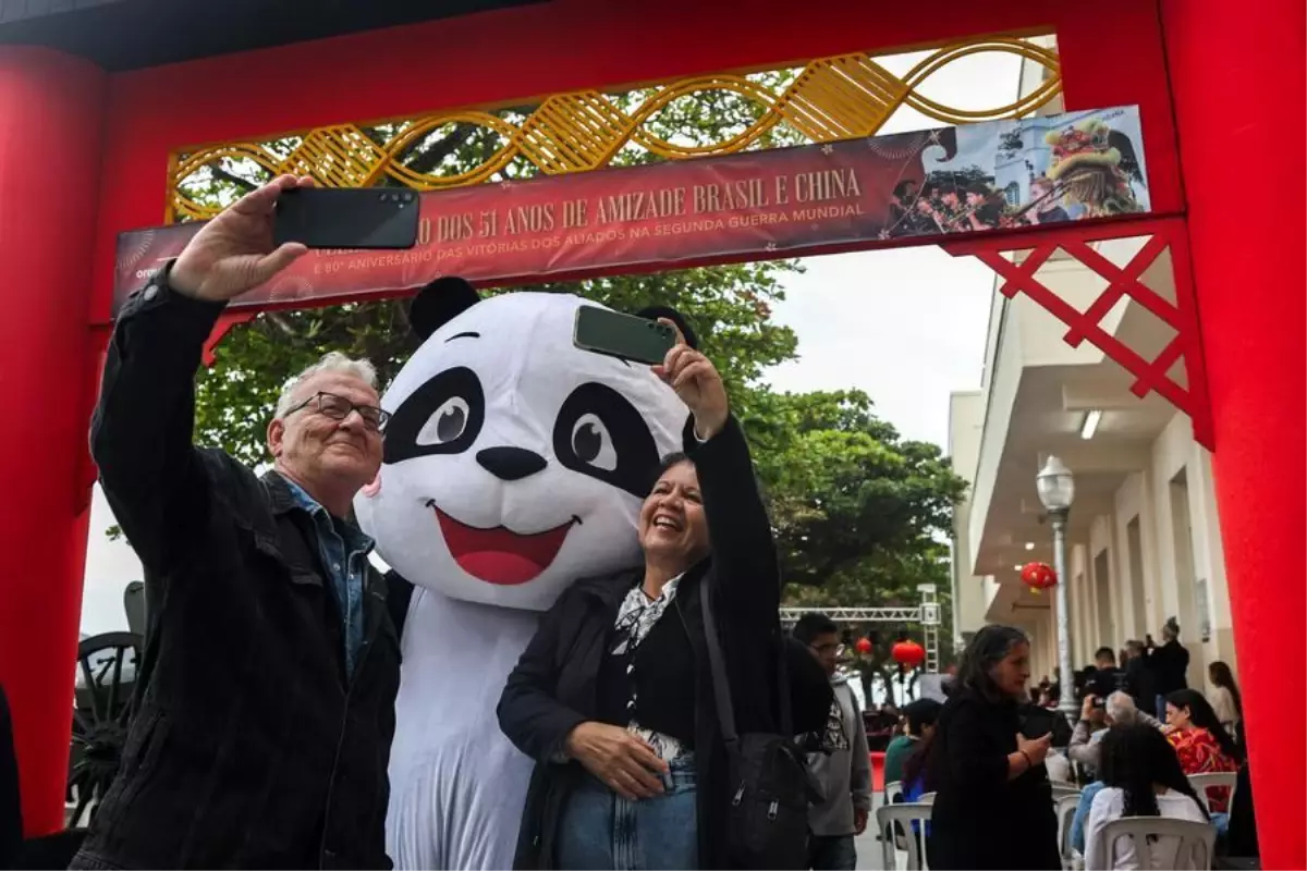 Brezilya'da Diplomatik İlişkilerin 51. Yıldönümü ve 2. Dünya Savaşı Zaferi Kutlandı