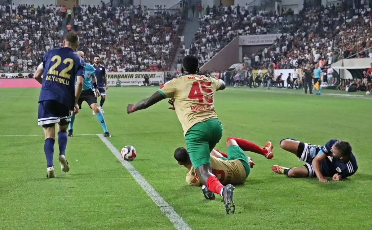 Amed Sportif Faaliyetler ve Erzurumspor 2-2 Beraber Kaldı
