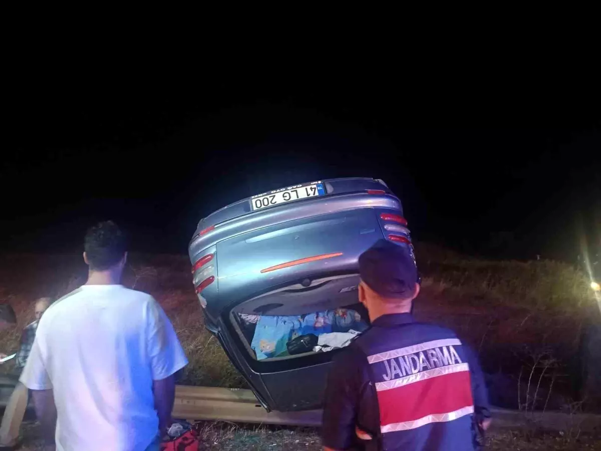 Balıkesir'de Çift Taraflı Trafik Kazası: 2 Yaralı