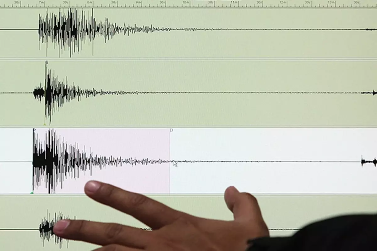 Balıkesir'de korkutan deprem