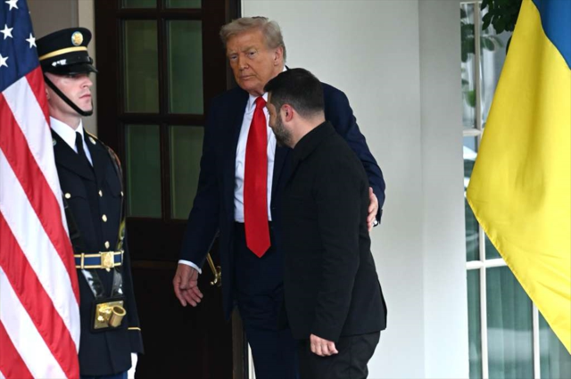 Beyaz Saray'da Zelenski, Trump ile bir araya geldi: Üçlü görüşme için hazırız
