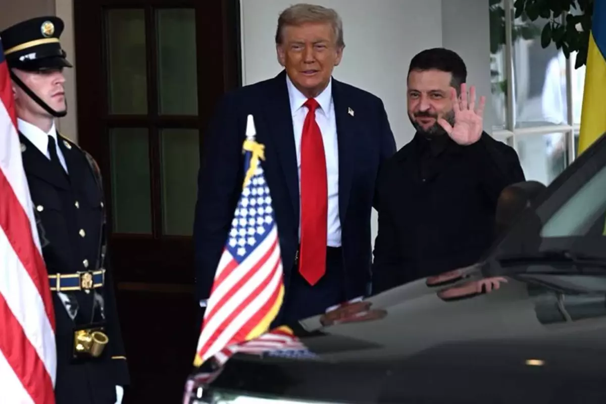 Beyaz Saray'da Zelenski, Trump ile bir araya geldi: Üçlü görüşme için hazırız