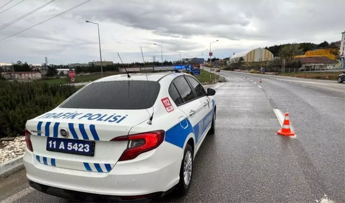 Bilecik'te Trafik Kazası: 2 Yaralı