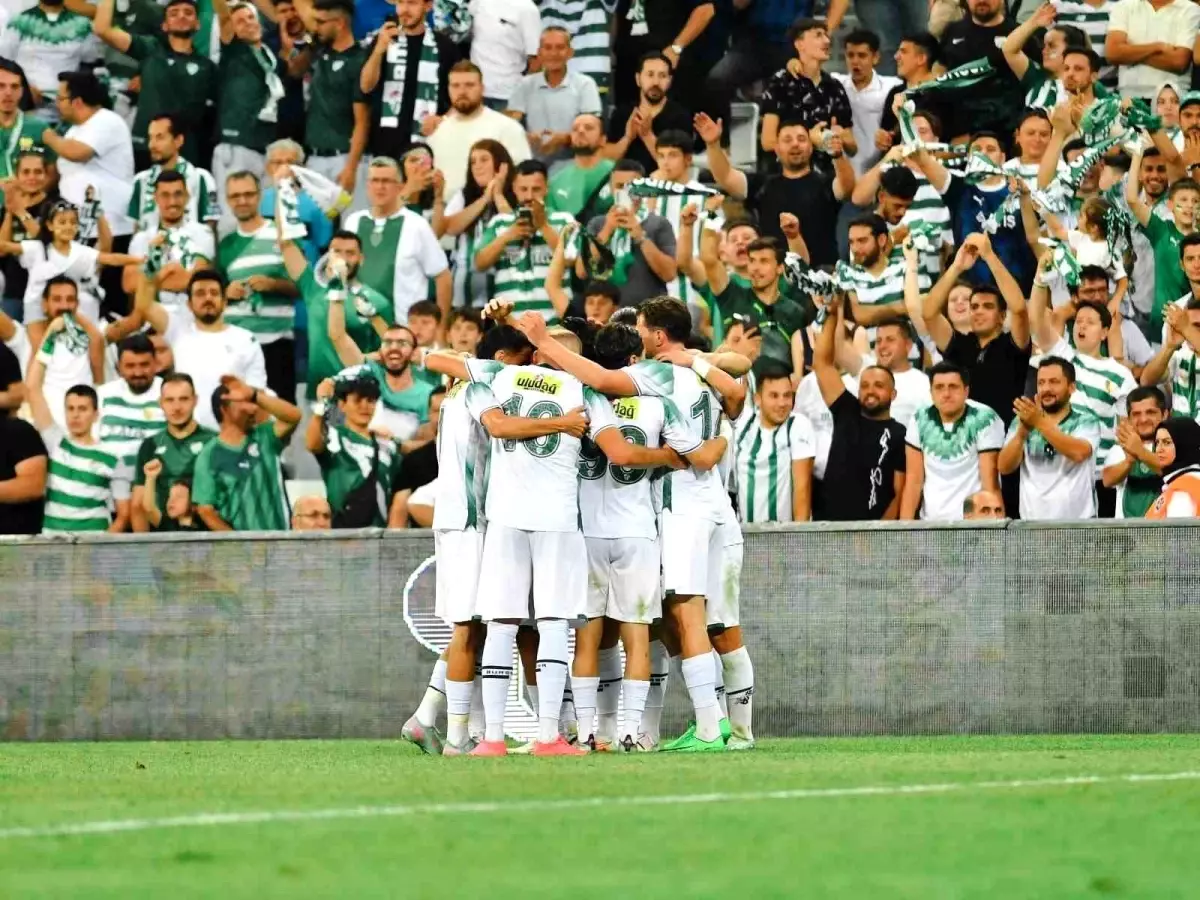 Bursaspor'dan Anlamlı Projeler: Hatıra Ormanı ve SMA Hastasına Destek