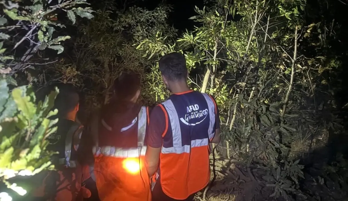 Hakkari Şemdinli'de Orman Yangını Kontrol Altına Alındı