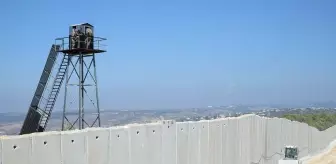 İran, Afganistan ve Pakistan sınırına 130 kilometre duvar inşa etti
