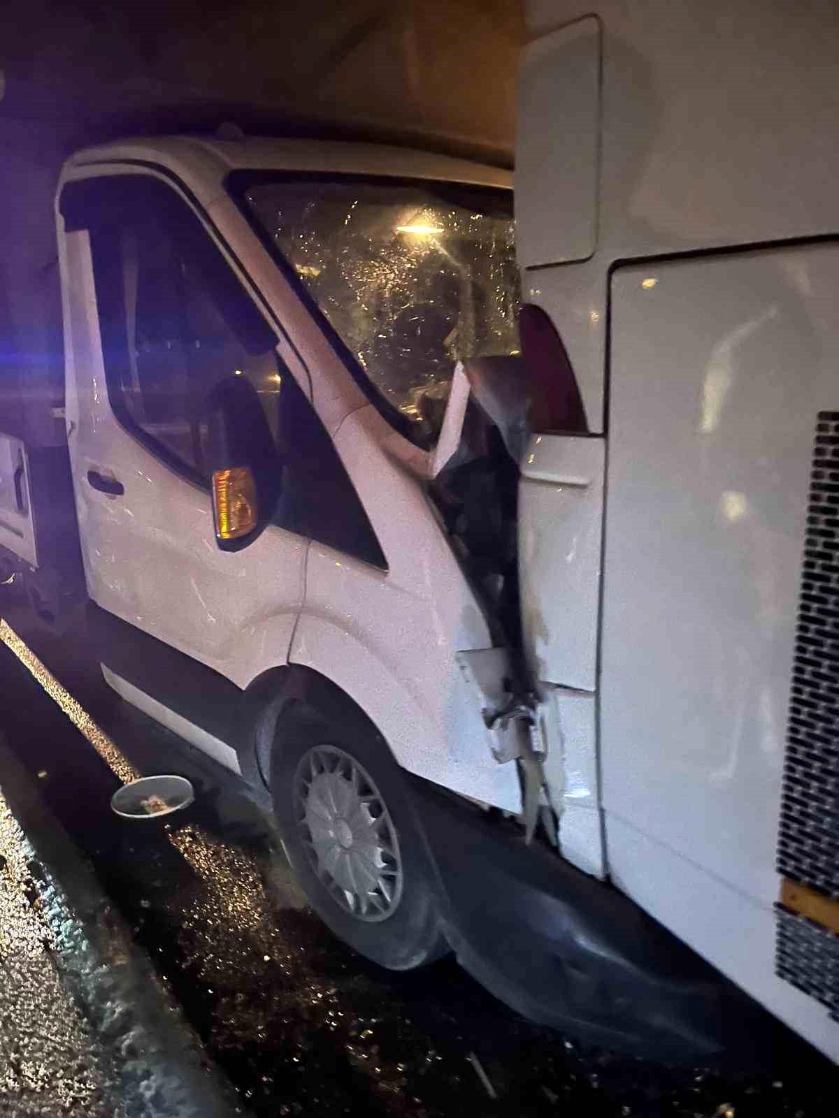 Afyonkarahisar'da Trafik Kazası: 7 Yaralı
