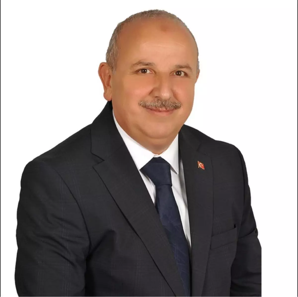 Keskin Belediye Başkanı'nın Otomobili Eşeğe Çarptı, Takla Attı: 3 Yaralı