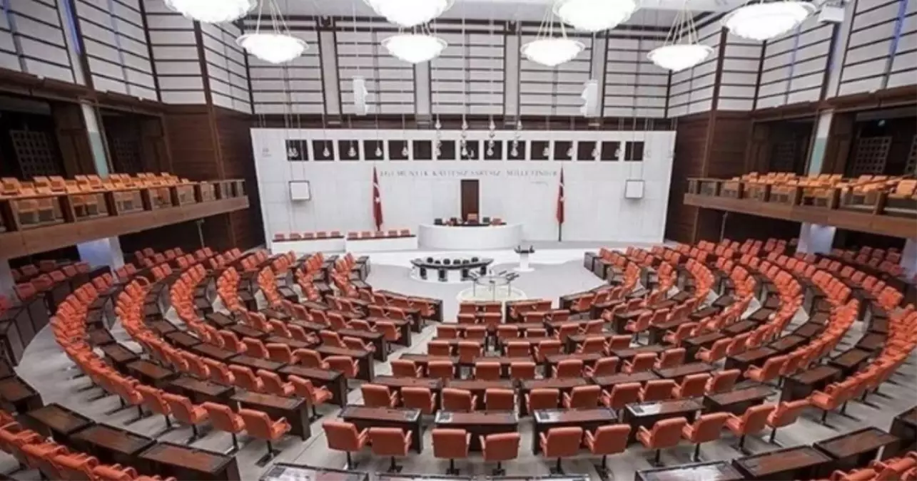 Meclis ne zaman açılıyor? 2025 Türkiye Büyük Millet Meclisi tatili ne zaman bitiyor?