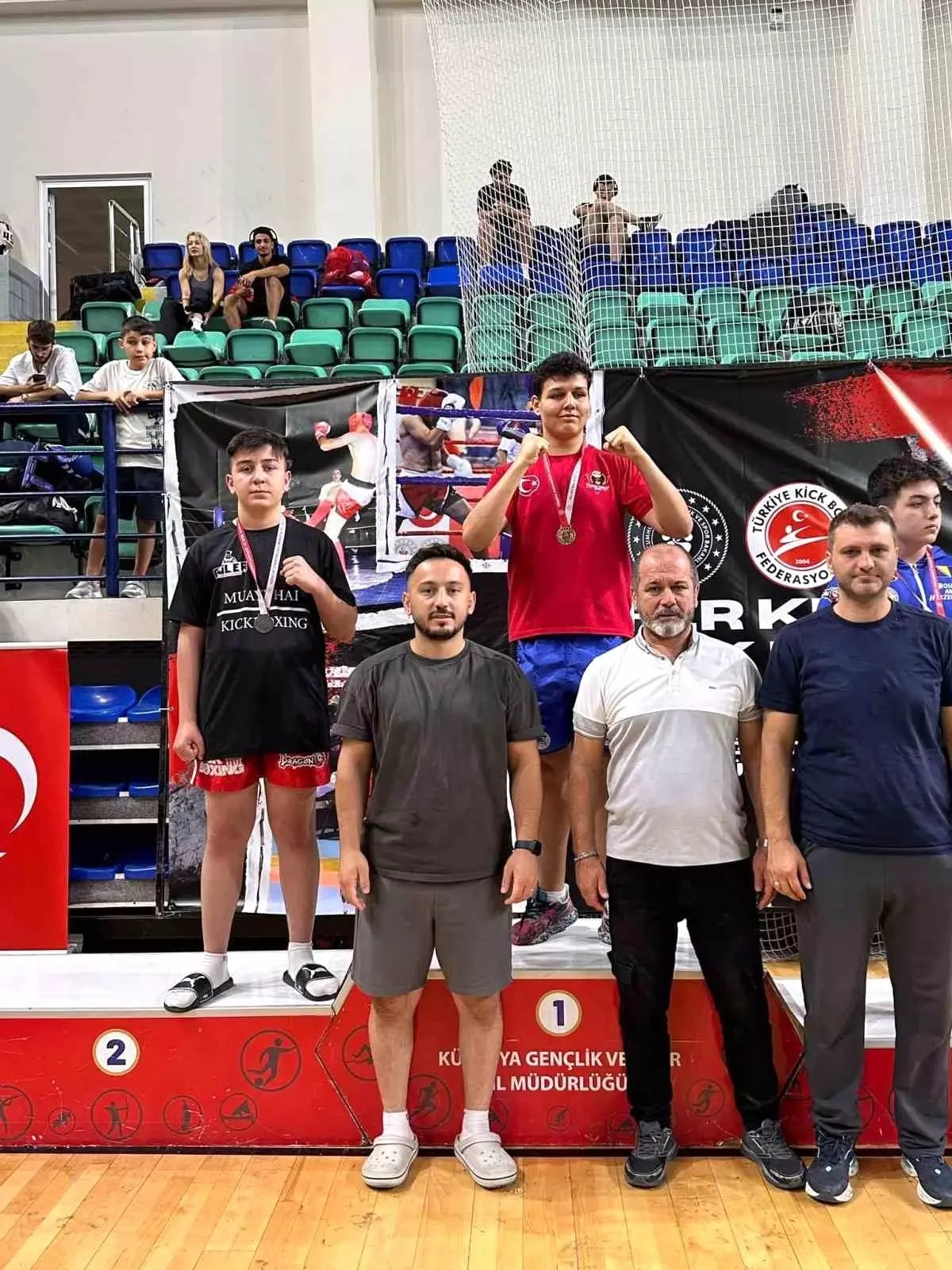 Niğde Sporcuları 17. İller Arası Kick Boks Şampiyonası'nda Başarı Elde Etti