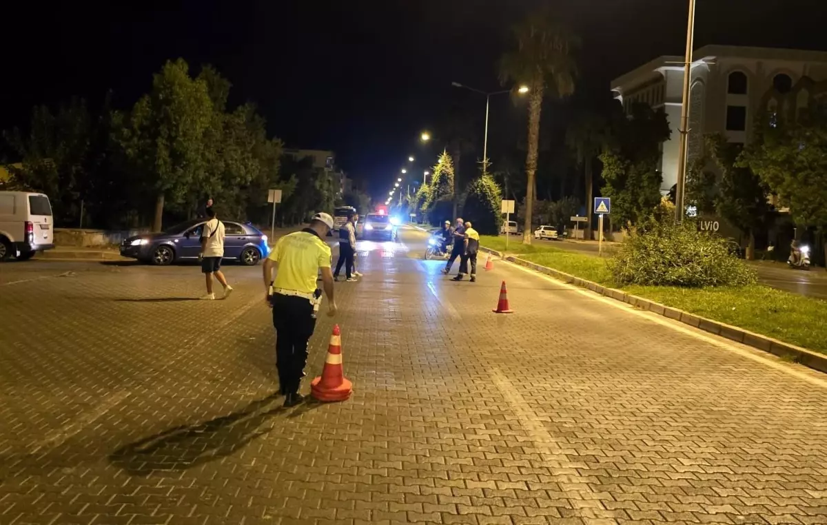 İzmir'de 8 Yaşındaki Çocuk Otomobilin Çarpması Sonucu Hayatını Kaybetti