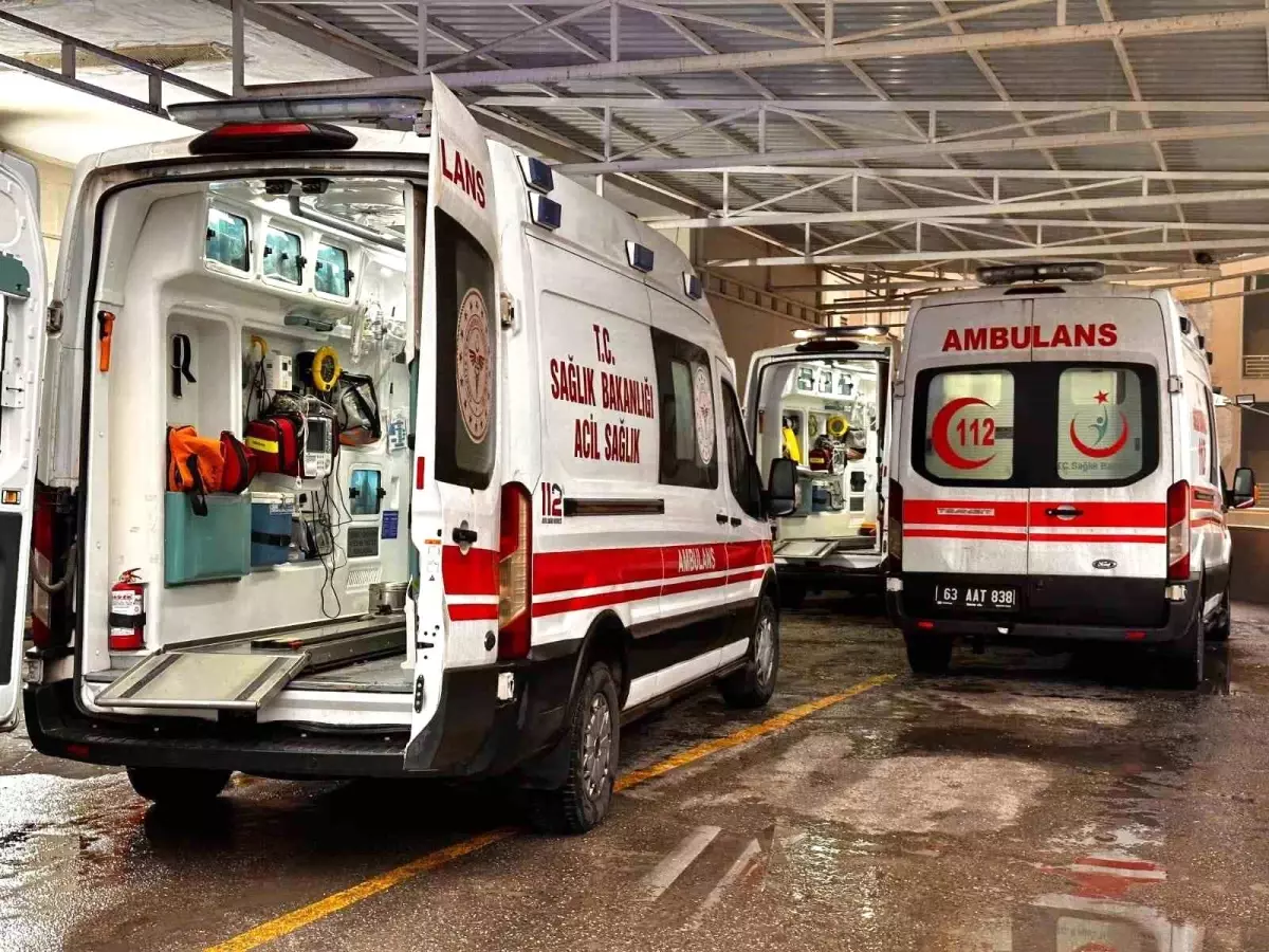 Siverek'te Trafik Kazası: 2 Ölü, 3 Yaralı