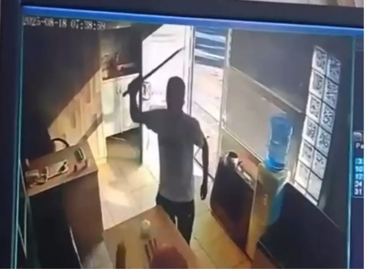 Taksiciye Kılıçla Saldıran Şahıs Yakalandı