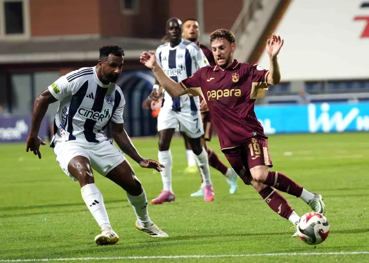 Kasımpaşa - Trabzonspor: İlk yarı 0-0
