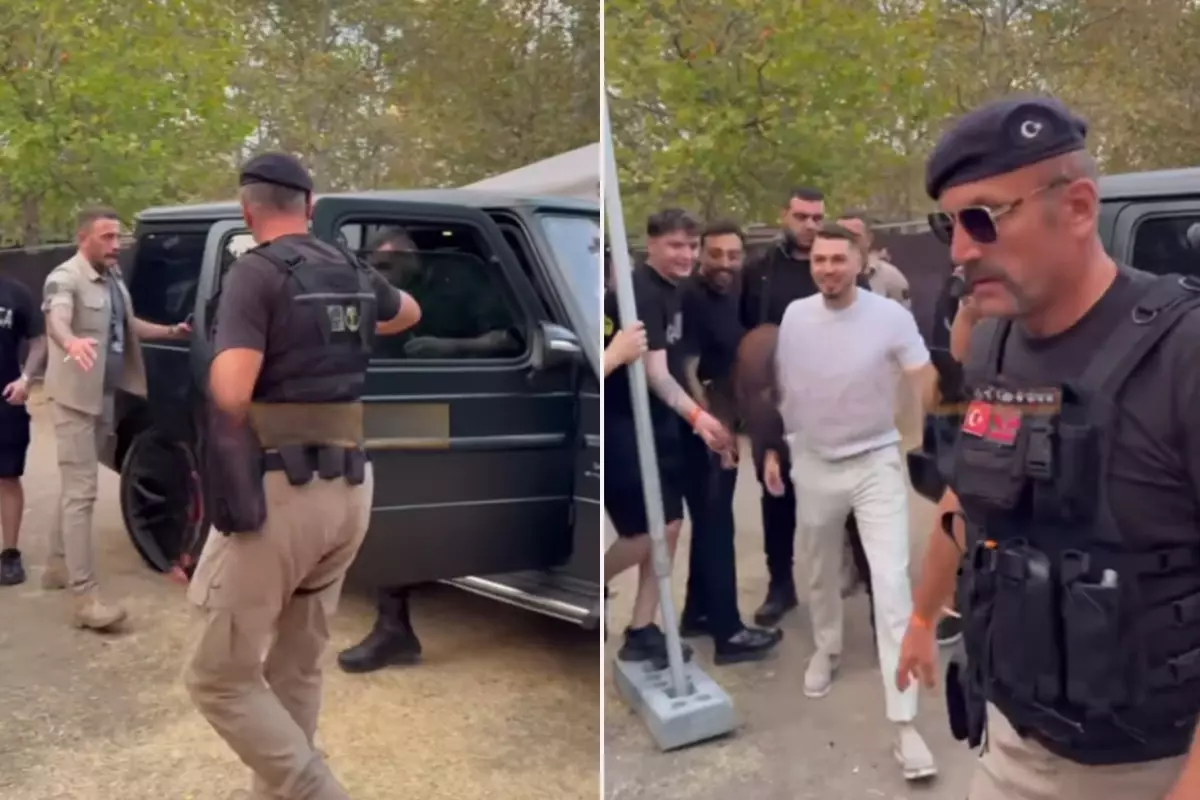 Ünlü rapçi Blok3 koruma ordusuyla konser alanına girdi