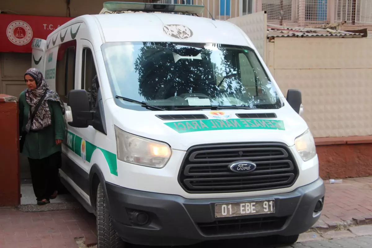 Adana'da Uçuruma Yuvarlanan Otomobilde 5 Kişi Hayatını Kaybetti