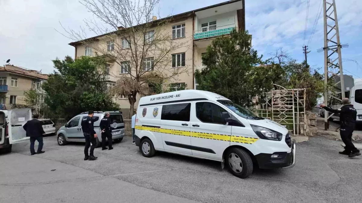 Kayseri'de Babasını Öldüren Sanık, Hakim Karşısında
