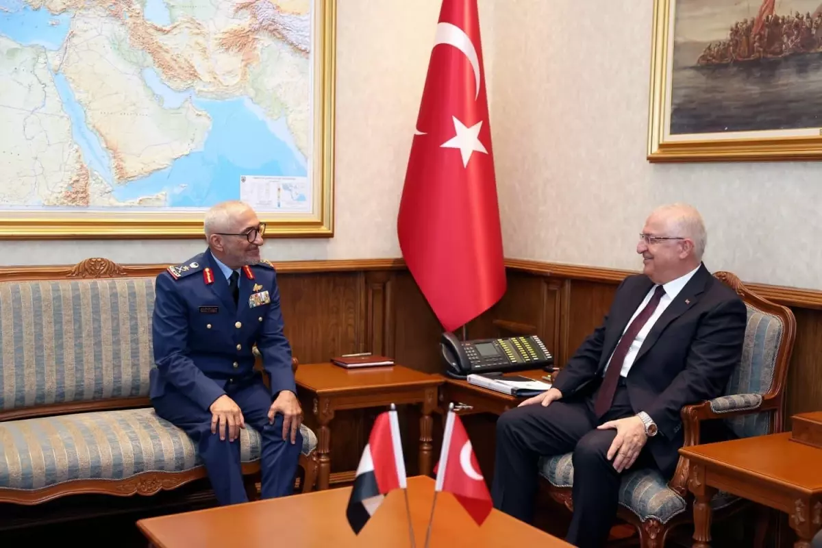 Milli Savunma Bakanı Yaşar Güler, BAE Genelkurmay Başkanı'nı Kabul Etti