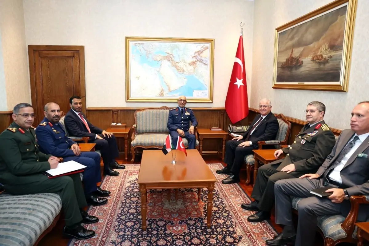 Milli Savunma Bakanı Güler, BAE Genelkurmay Başkanı'nı Kabul Etti