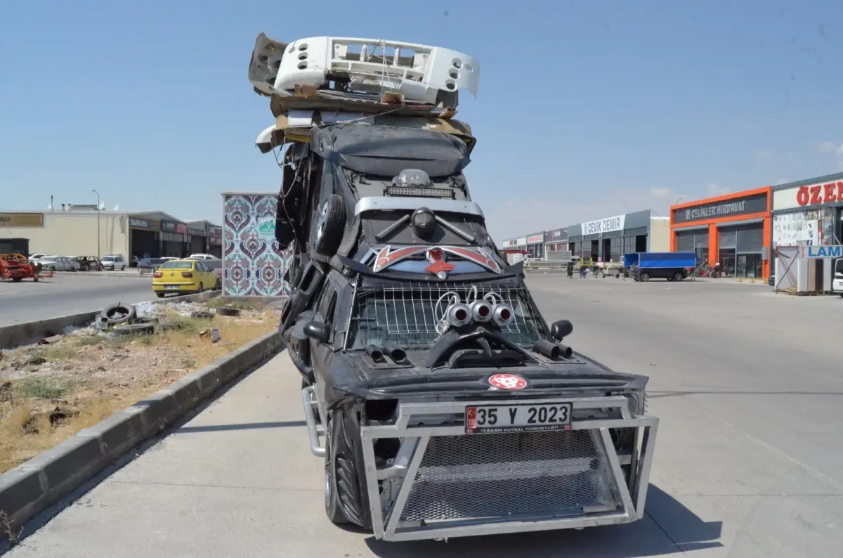 Aksaraylı Otomobil Tutkunu, 1991 Model Aracını Bilim Kurgu Araçlarına Benzetti