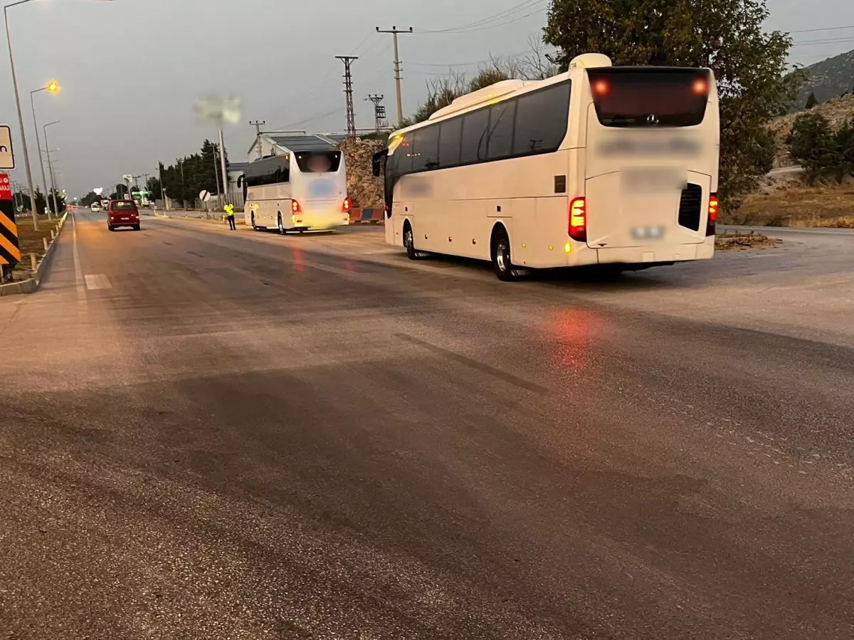 Burdur'da Trafik Denetimlerinde 30 Araç ve Sürücüsüne Ceza