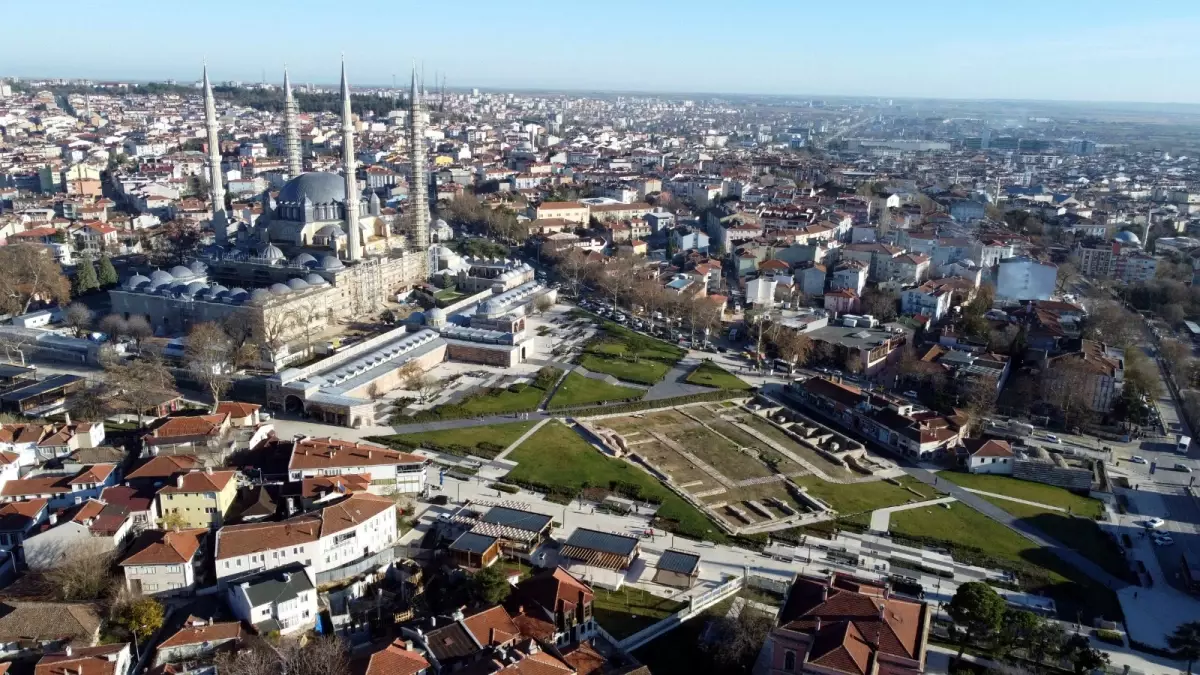 Edirne'de 6 Asırlık Havlucular Hanı ve Mezitbey Hamamı'nın Restorasyonu Tamamlanıyor