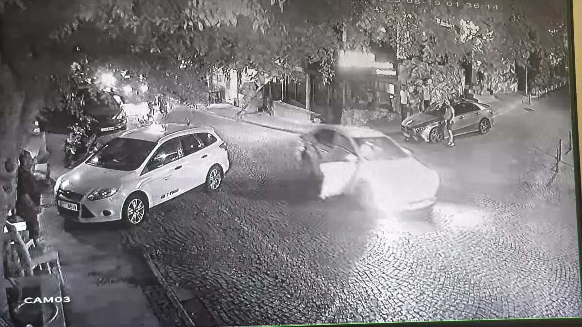 Alkollü ve Ehliyetsiz Sürücü Bodrum'da Kaza Yaptı