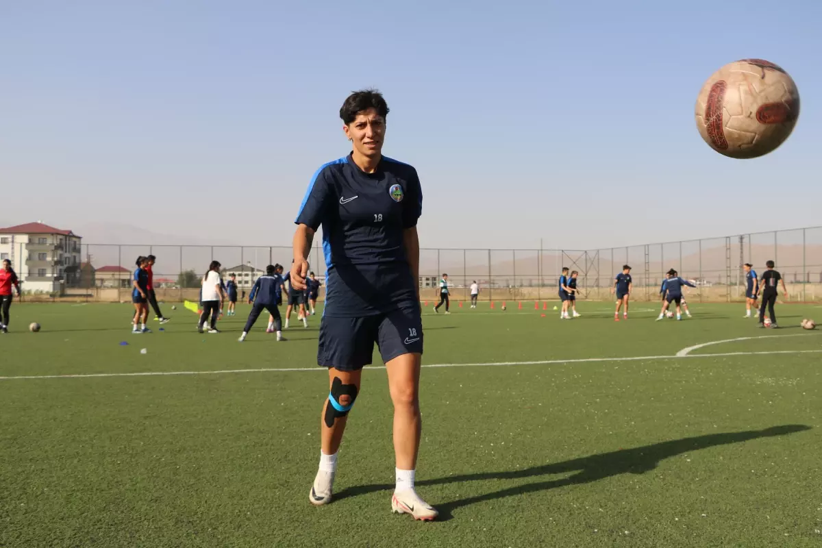 Derya Arhan Yüksekova Spor'a Transfer Oldu
