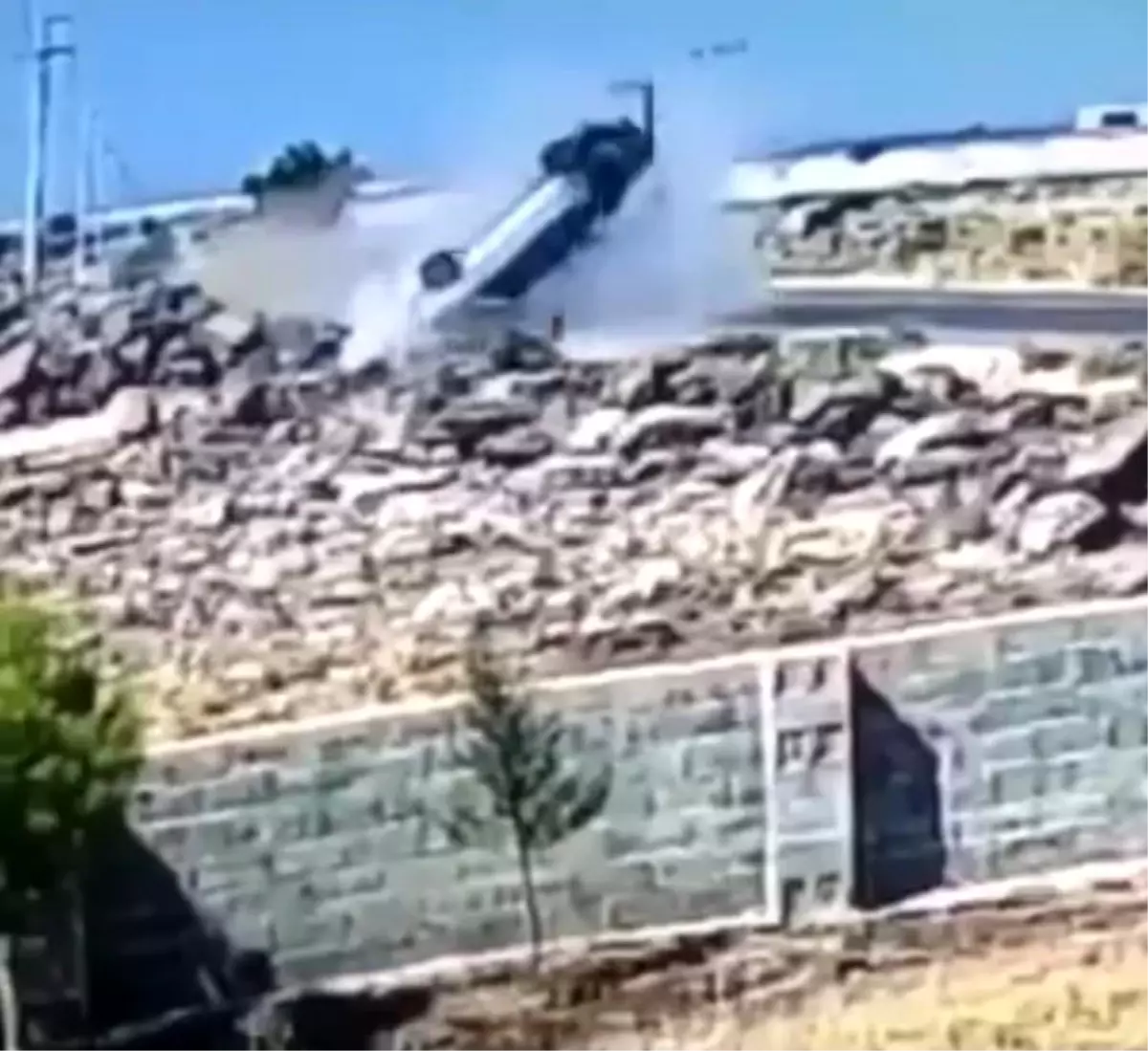 Şanlıurfa'da Otomobil Devrildi: 2 Yaralı