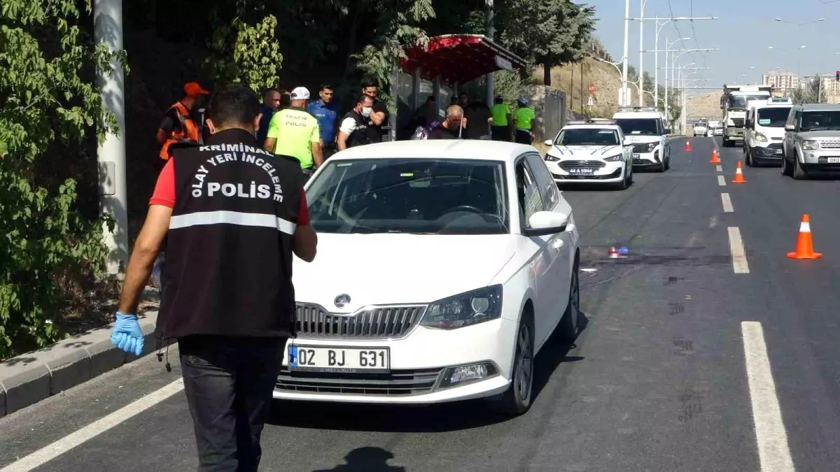 Malatya'da Yaya Otomobilin Çarpması sonucu Ağır Yaralandı