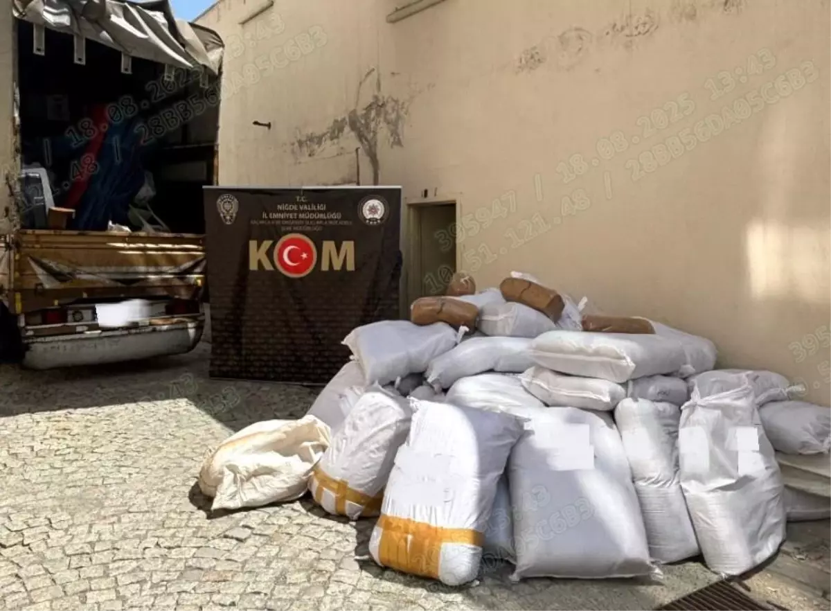 Niğde'de 1.600 Kilo Kaçak Tütün Ele Geçirildi