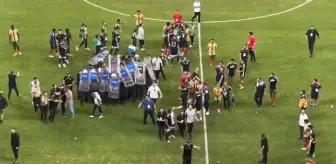 Tekmeler yumruklar havada uçuştu! Amedspor-Erzurumspor maçı sonrası ortalık savaş alanına döndü