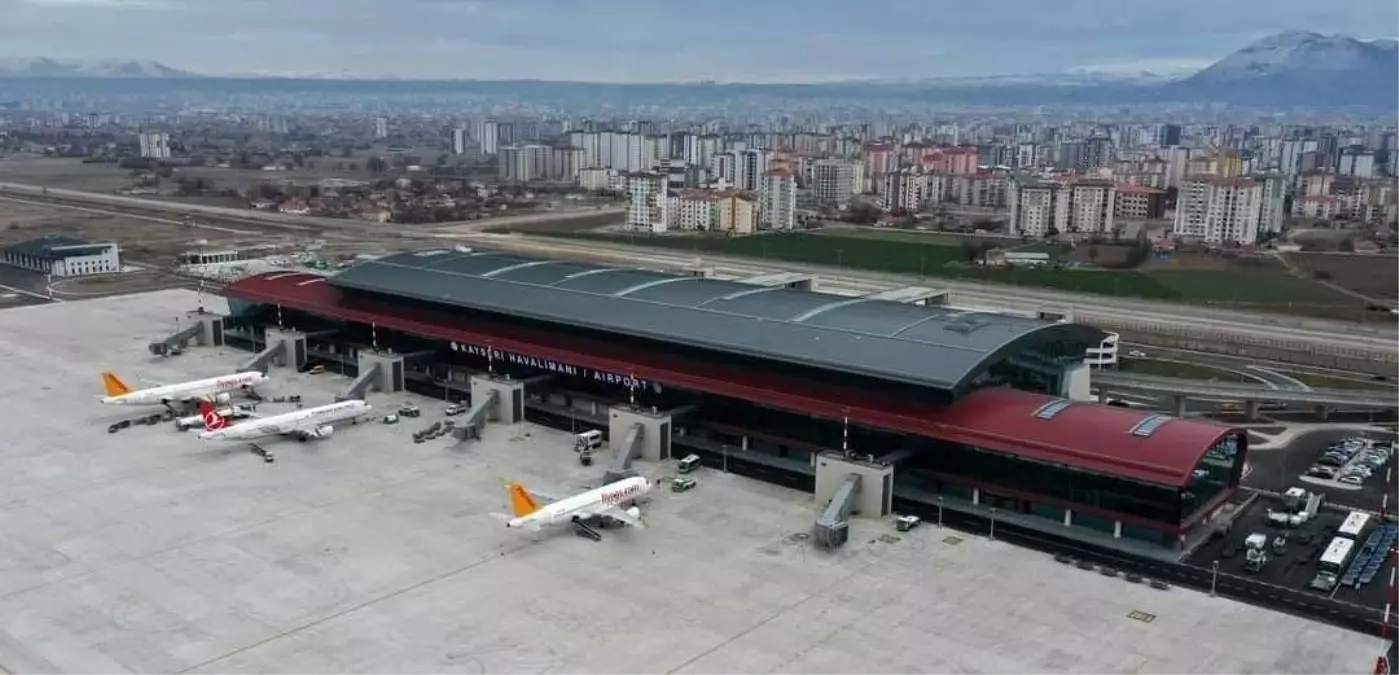 Kayseri Havalimanı'nda Bagaj Bekleme Süreleri Azaldı