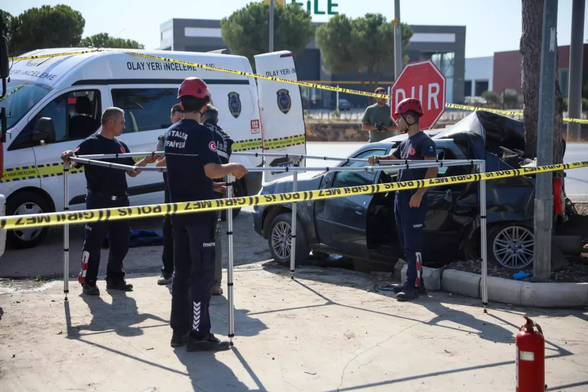 Antalya'da Kaza: Sürücü Müge Perdahlı Hayatını Kaybetti