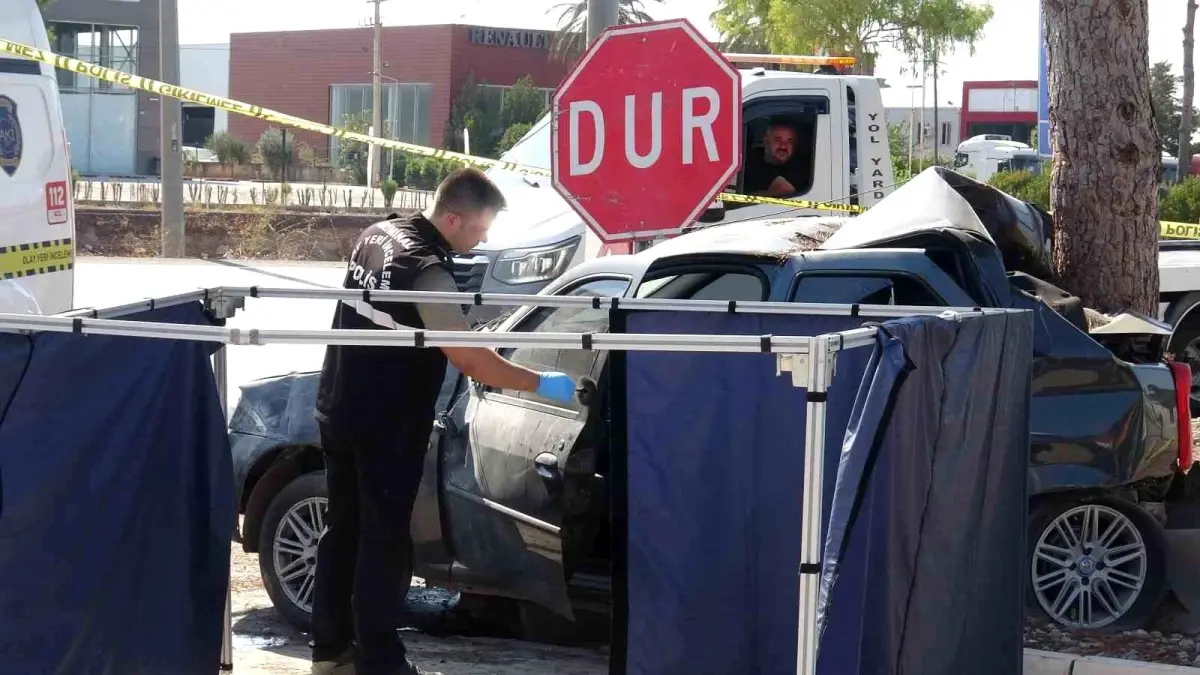 Antalya'da Otomobil Kazası: Sürücü Hayatını Kaybetti