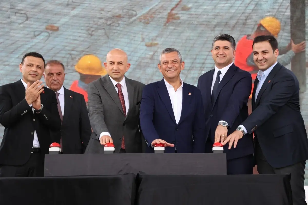 Ataşehir Belediyesi yeni projelerin açılış ve temel atma törenini gerçekleştirdi