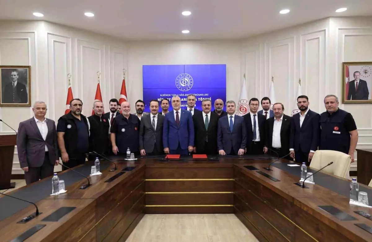 Bakan Işıkhan: '11 hizmet kolunun tamamında imzalarımızı attık'
