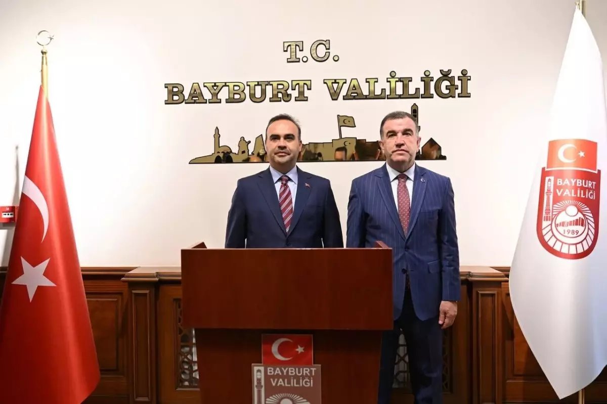 Sanayi ve Teknoloji Bakanı Kacır, Bayburt'ta Yatırımları Tanıttı