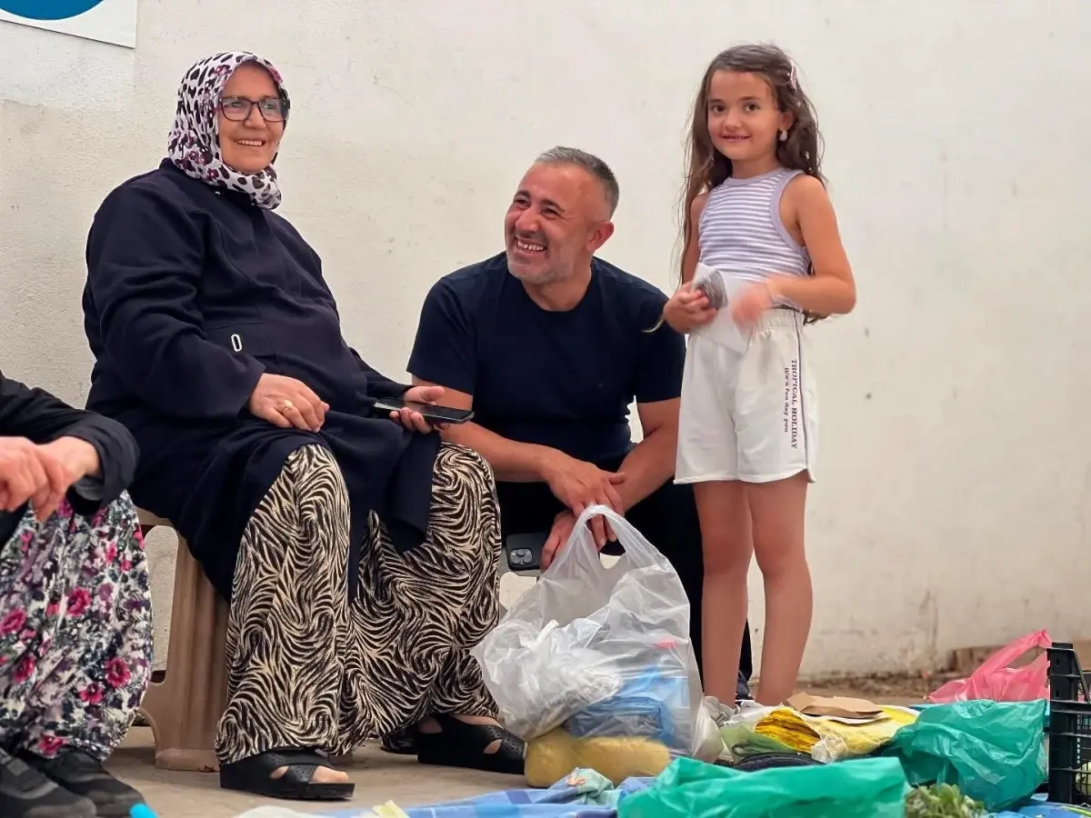AK Parti Bilecik İl Başkanı Esnafı Ziyaret Etti