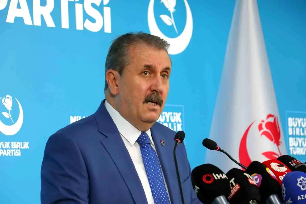 Mustafa Destici'den Milli Güvenlik Vurgusu: 'Türkiye'nin Geleceği Yalnızca Kendi İrademizde'