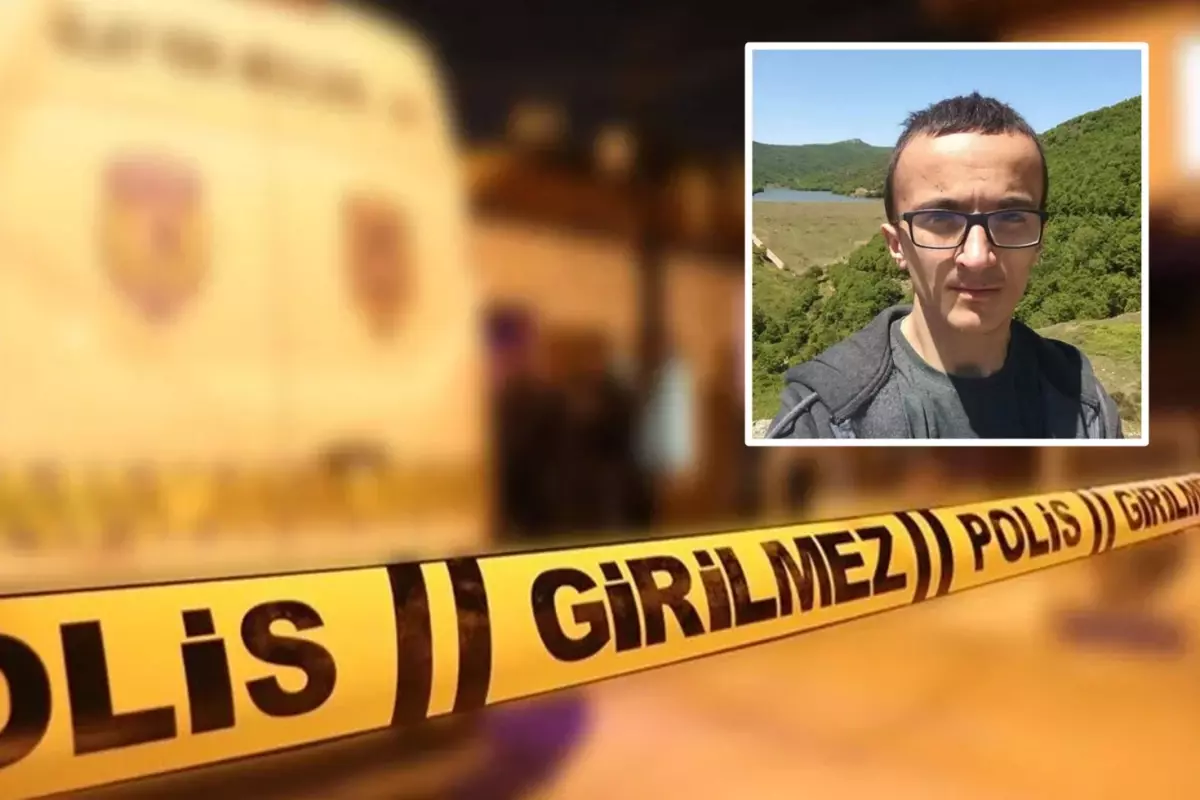 Başı kanepe ile sandığı arasına sıkışmış halde ölü bulundu