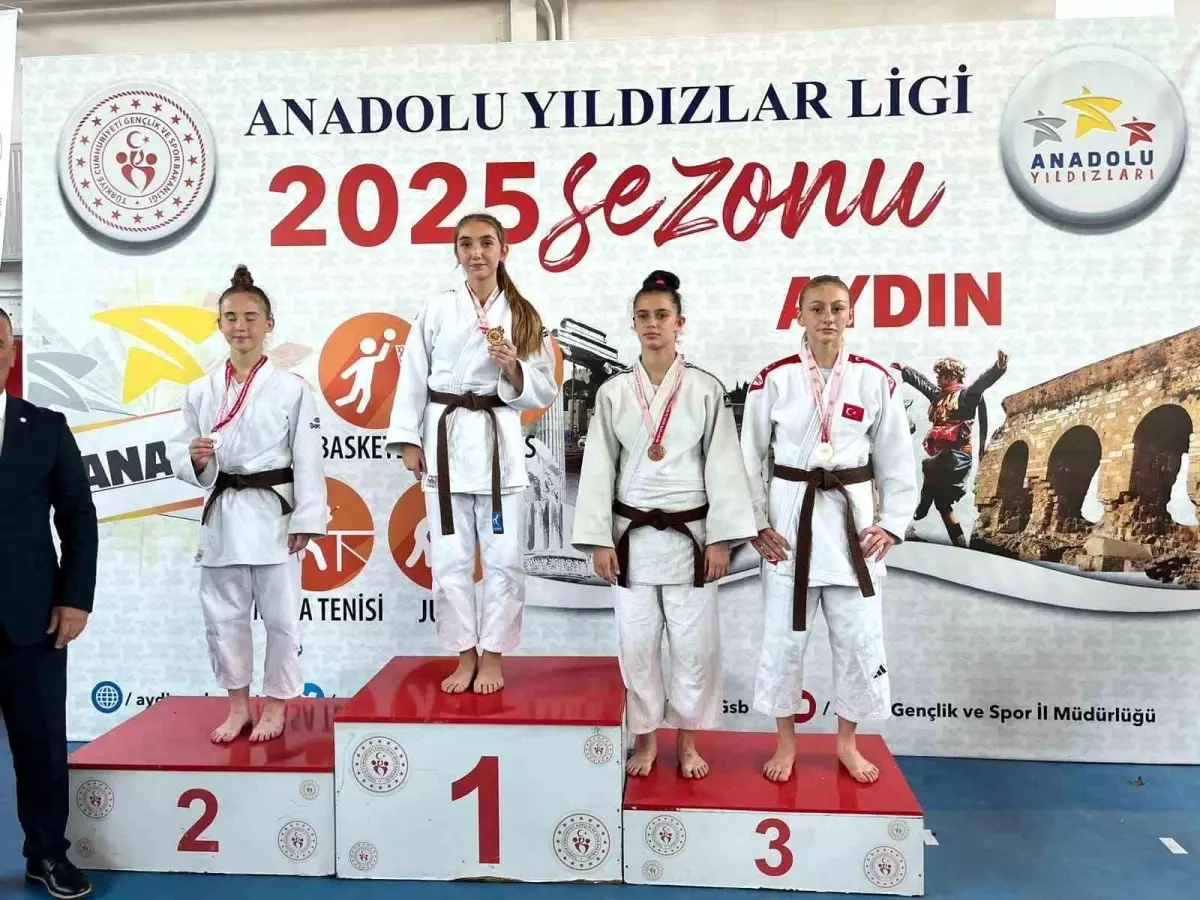 Düzce Kız Judo Takımı, Türkiye Üçüncüsü Oldu