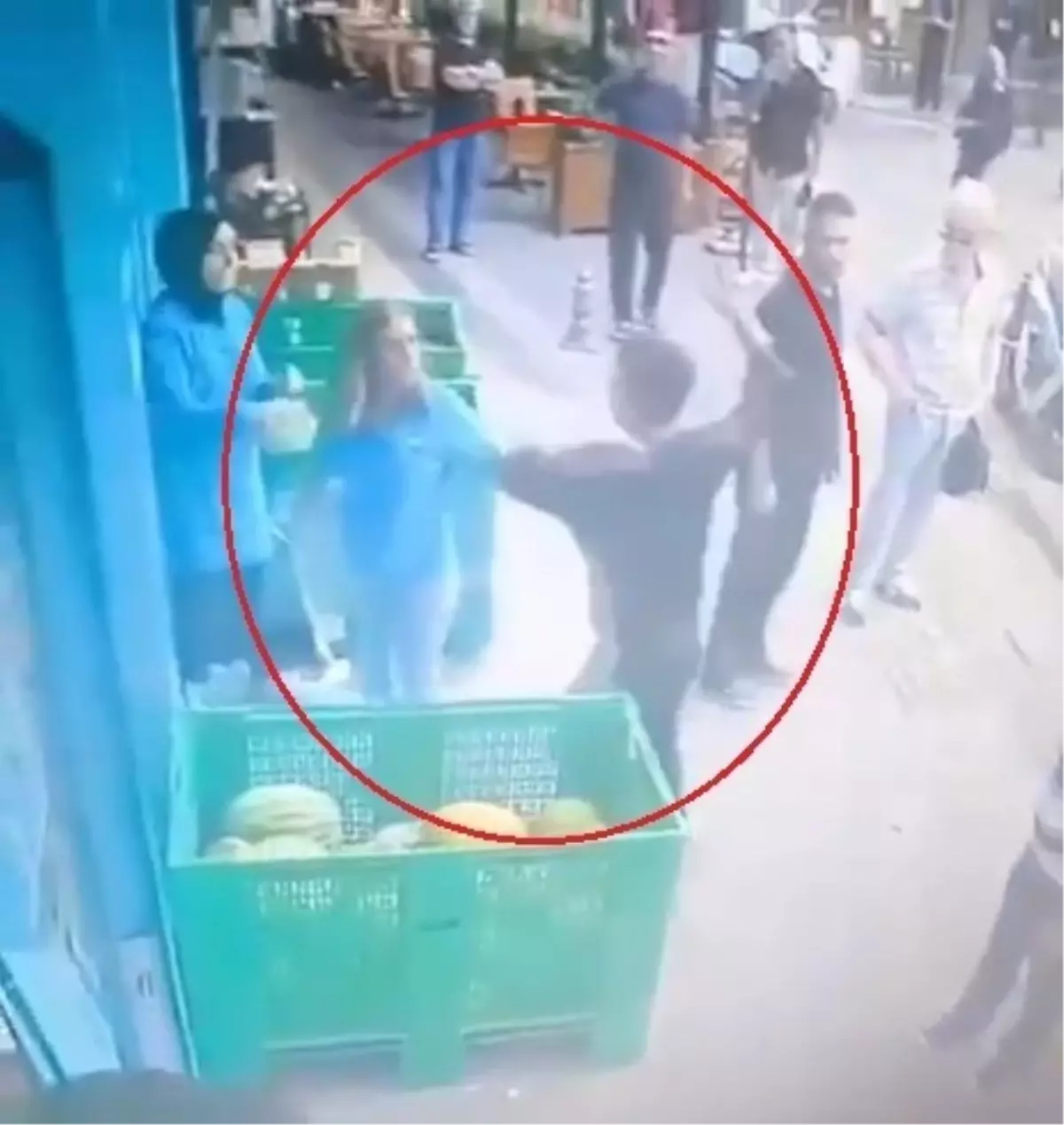 Yalova'da Eski Sevgili Kavgası: Bıçaklı Saldırı