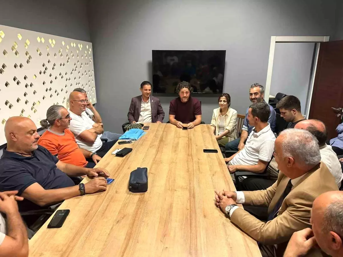 Fatih Tekke: 'Gemi Limana Yanaştı'