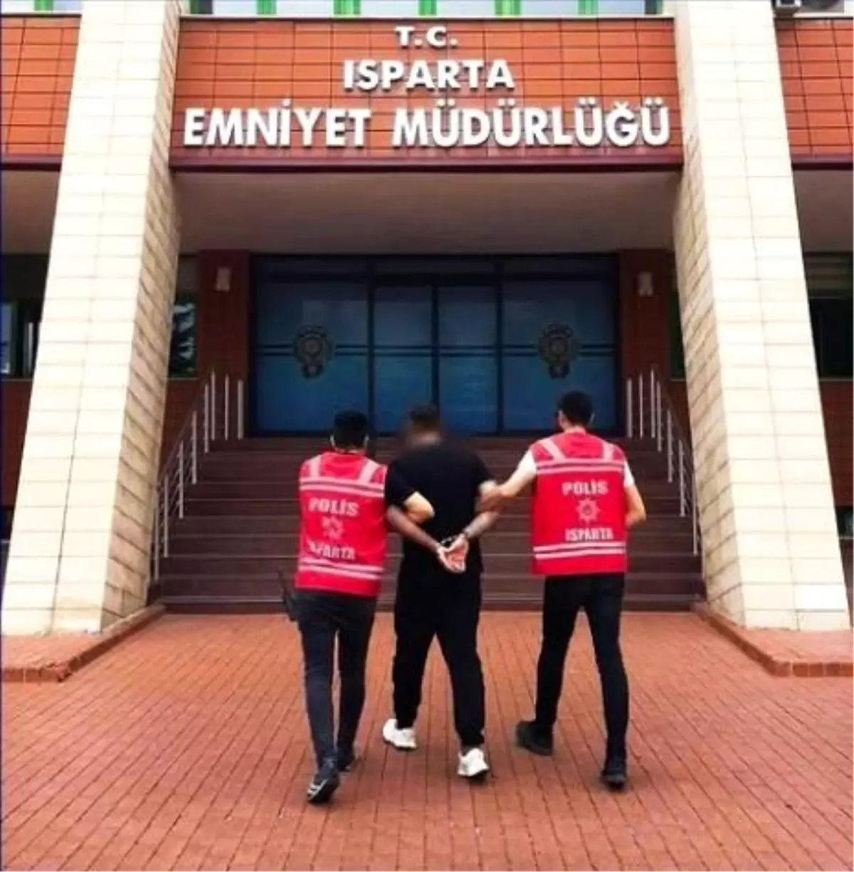 Isparta'da Aranan Şahıs 9 Yıl 10 Ay Hapis Cezasına Çarptırıldı