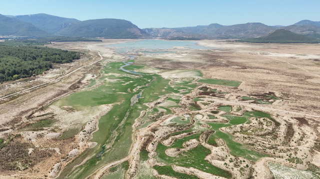 izmir in su krizi 40 gunluk su kaldi 18965278 3646 m